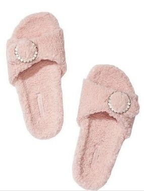 New Victoria's Secret Sherpa Fur Pink Slippers Slides With Rhinestone Accent